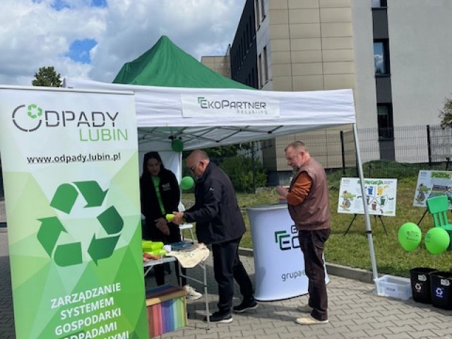 Sobotnia zbiórka elektroodpadów w Lubinie – sukces frekwencyjny i ekologiczny!  - 2